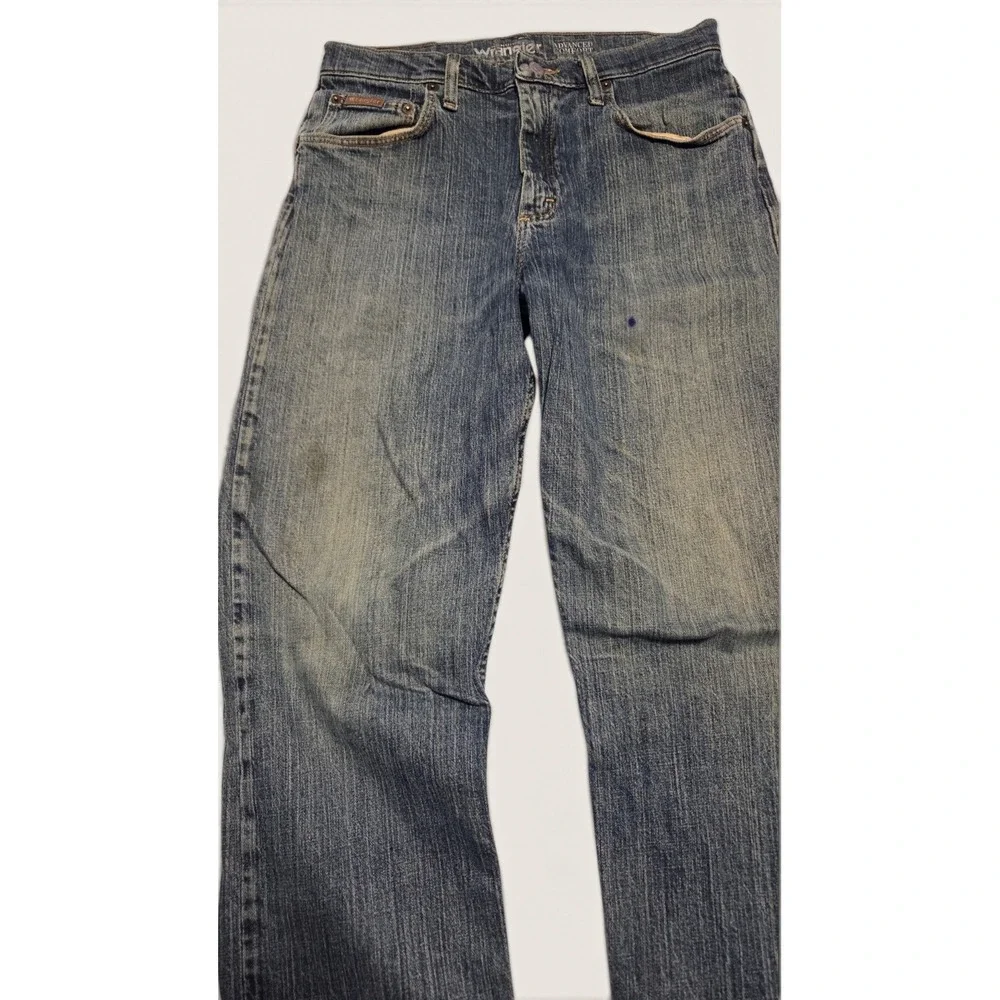 Wrangler Advanced Comfort MGW15CS Mens 30x32 Medium Wash Straight Leg Jeans